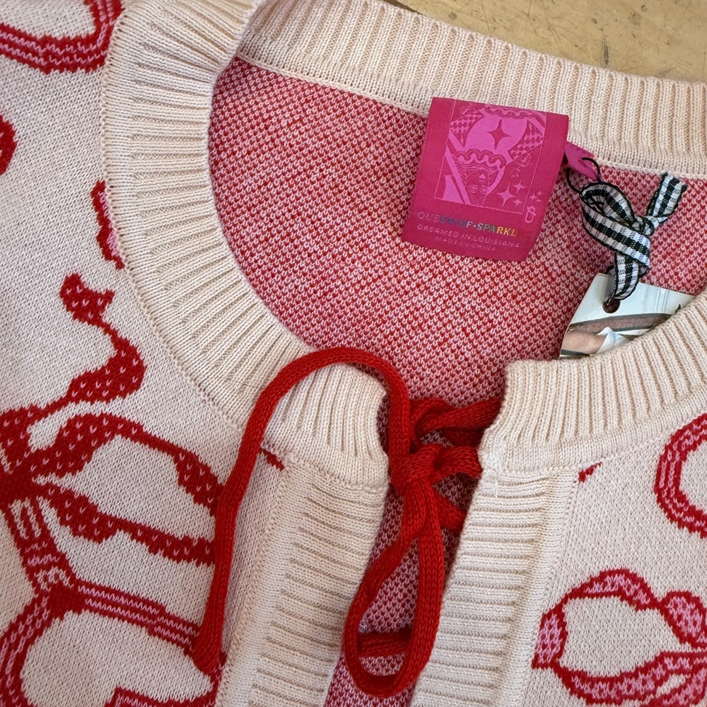 Queen of sparkles heart lock and key  light pink tie cardigan - Picture 2 of 3